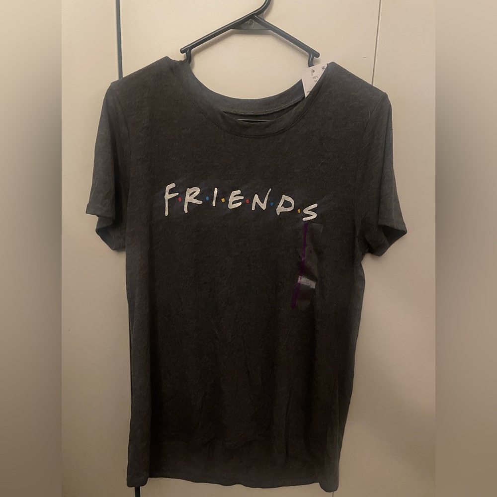 Friends T-shirt New with Tag
Size XL
